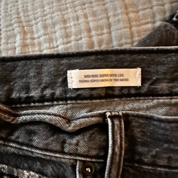 Universal Thread Charcoal Denim Wide Leg Jeans 12 - Picture 3 of 5